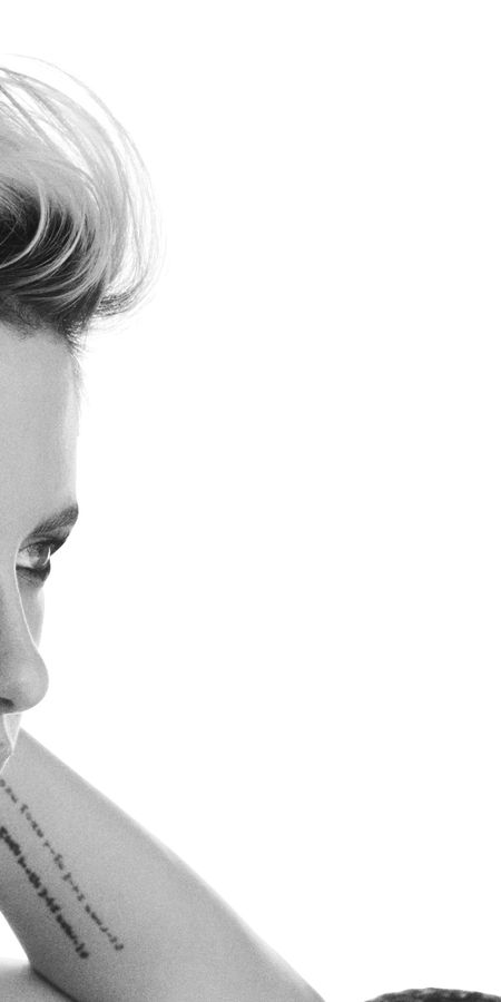 Phone wallpaper: Kristen Stewart, Monochrome, American, Celebrity, Short Hair, Actress free download
